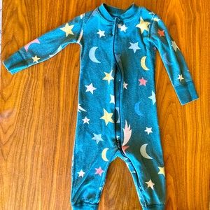 Hanna Andersson 18-24m Pajamas. Stars and Moons